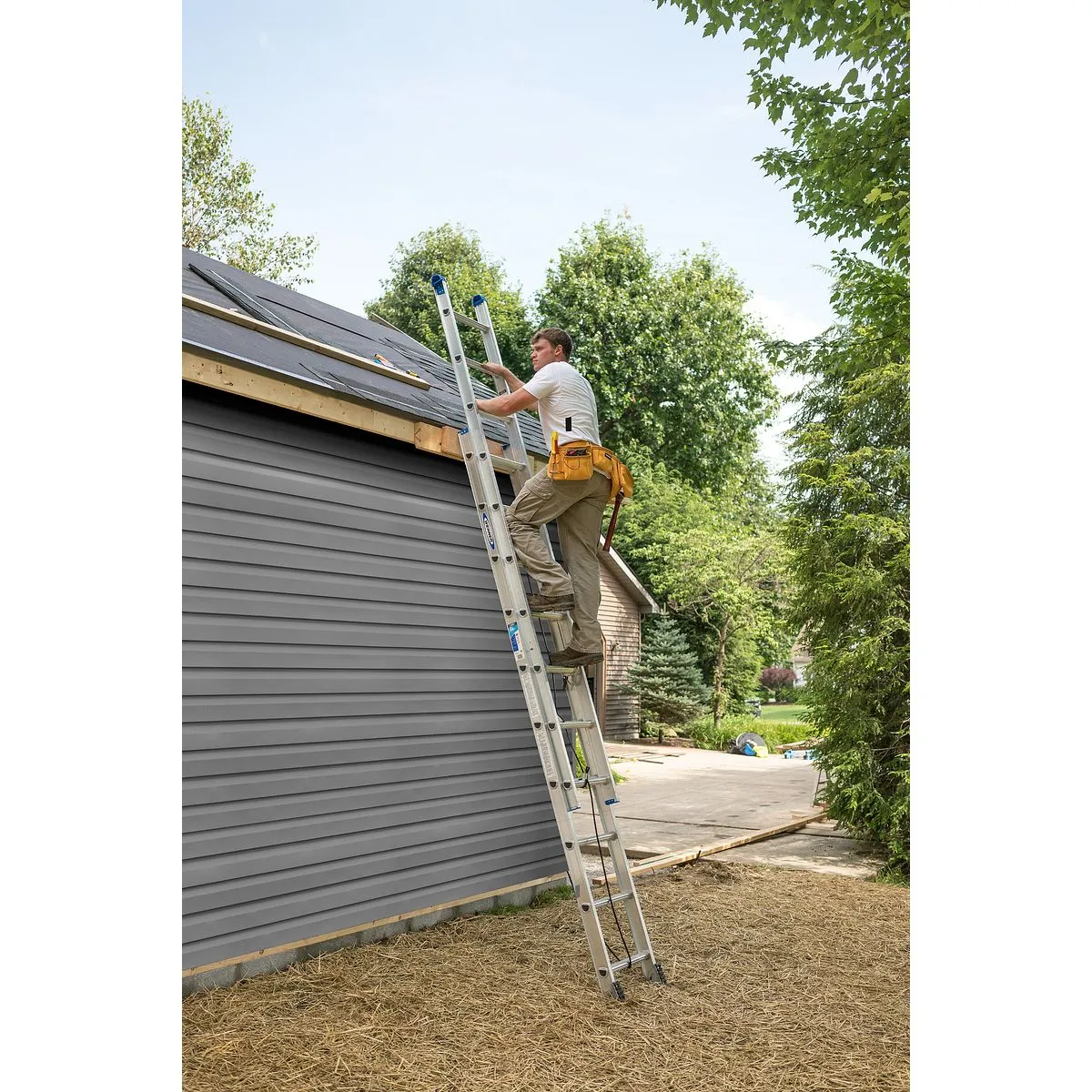 16ft Type I Aluminum D-Rung Extension Ladder