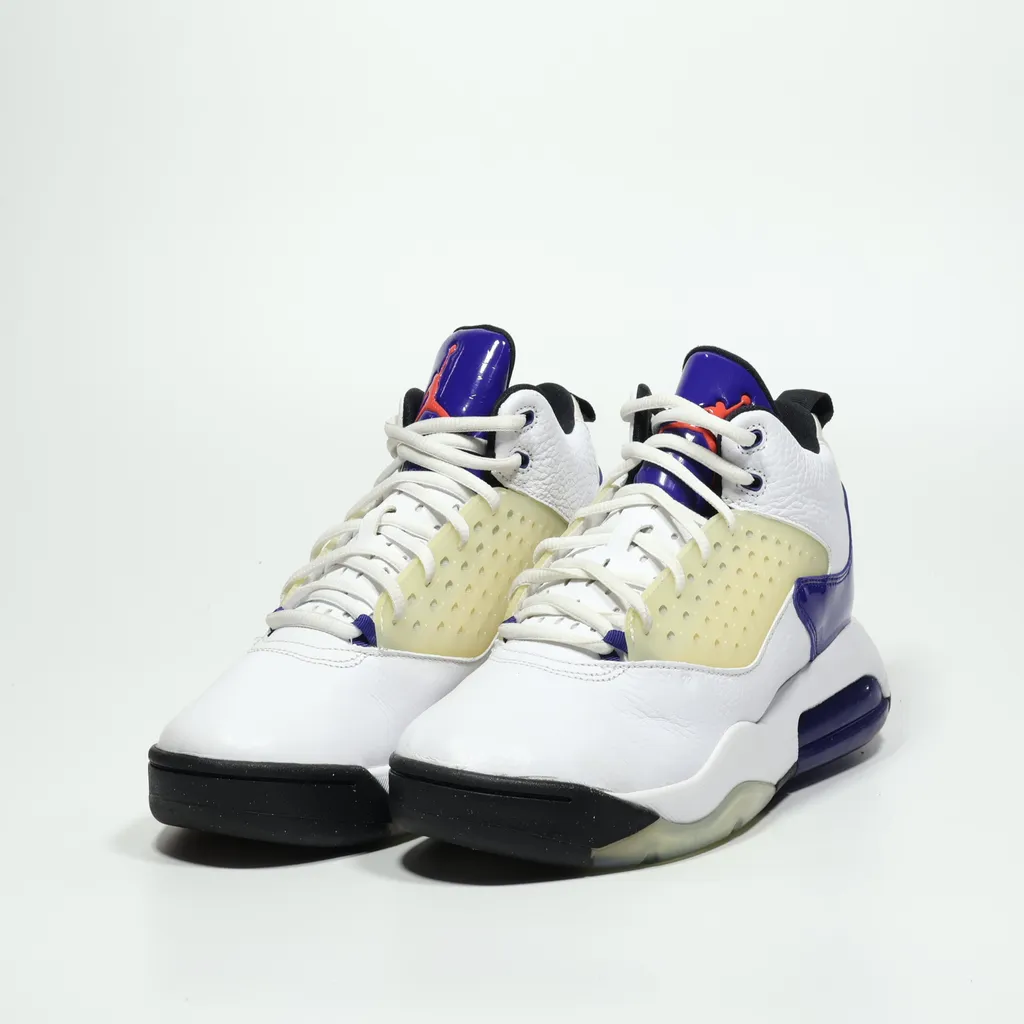 Air Jordan Maxin 200 Sport Shoes Pu Leather White Color For Men