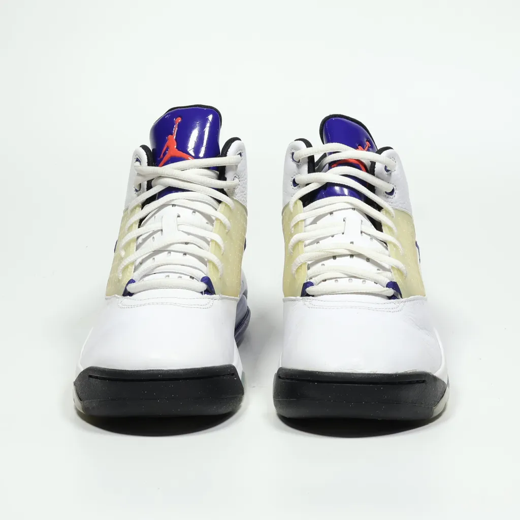 Air Jordan Maxin 200 Sport Shoes Pu Leather White Color For Men