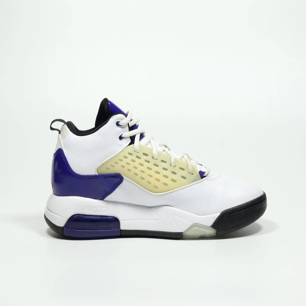 Air Jordan Maxin 200 Sport Shoes Pu Leather White Color For Men