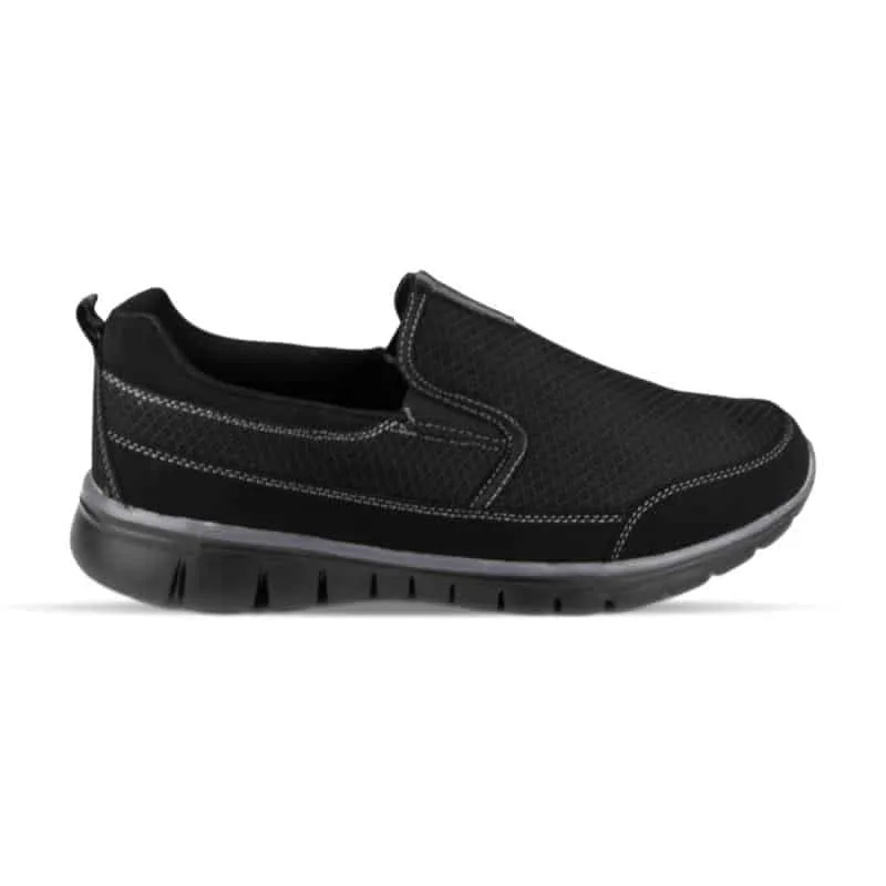 Boys Black Lightweight Memory Foam Trainer