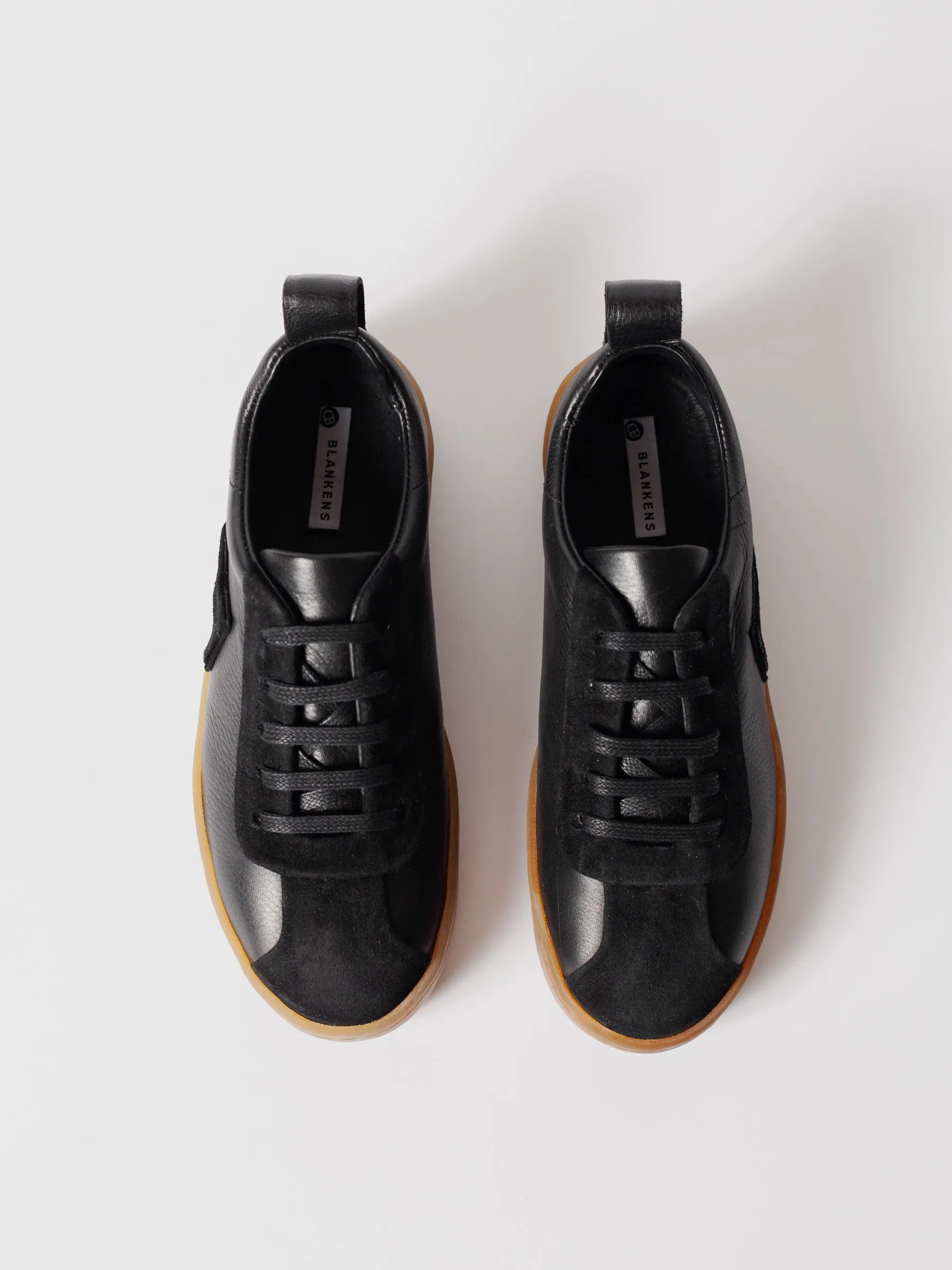 THE ELIN BLACK SNEAKER