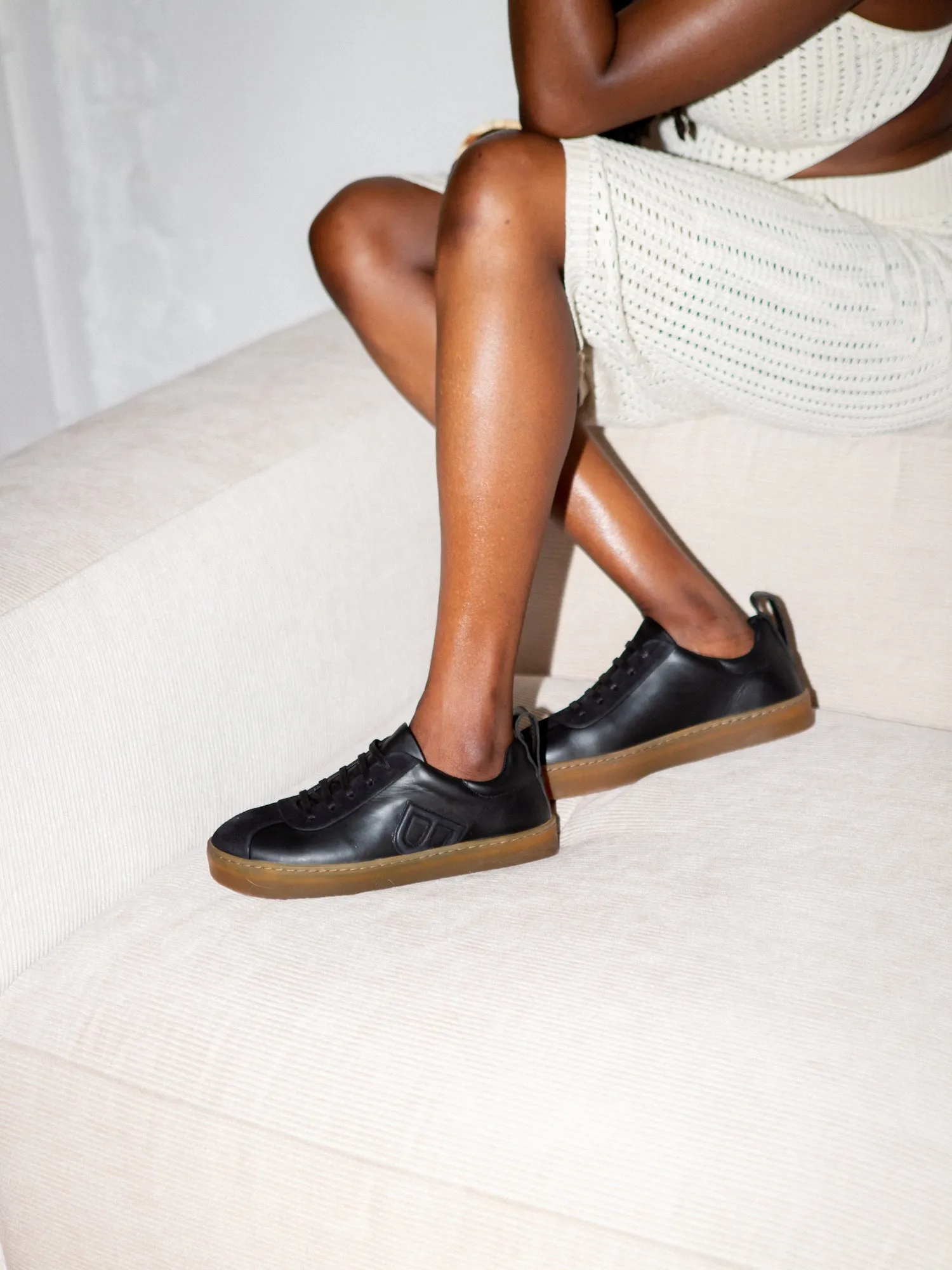 THE ELIN BLACK SNEAKER
